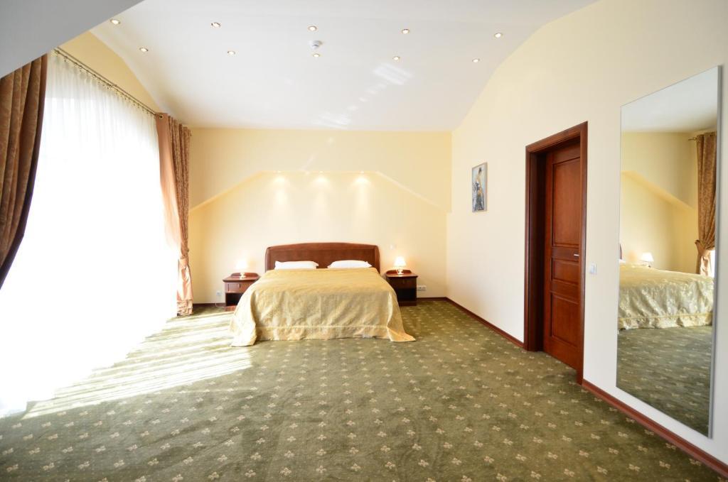 Platinum Hotel Chisinau Room photo