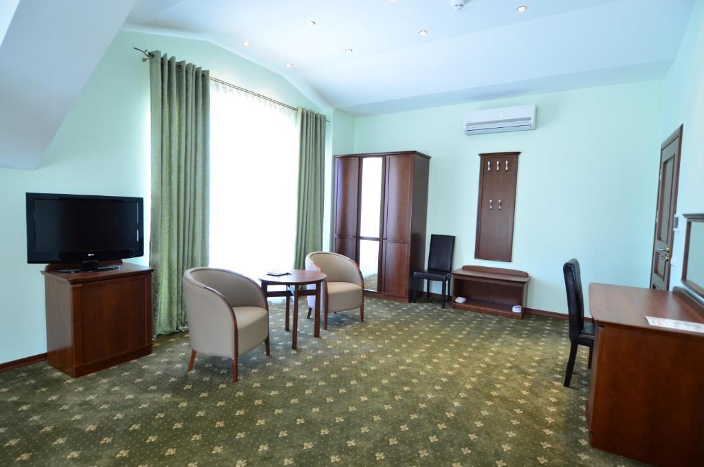 Platinum Hotel Chisinau Room photo